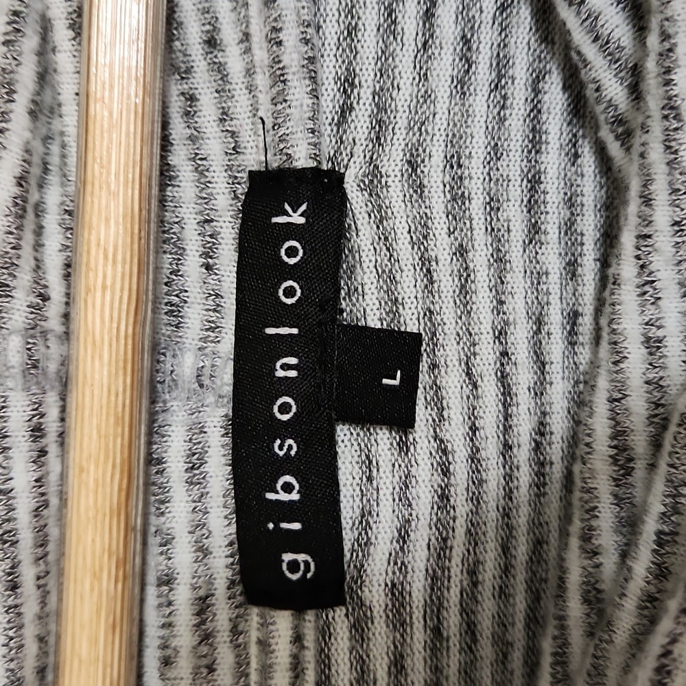 Sweater - Picture 5 of 5